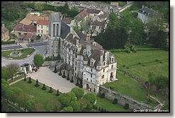 vue aerienne façade nord  ouest du  château 